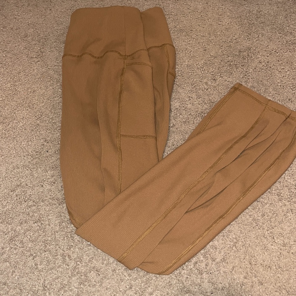Burnt yellow leggings